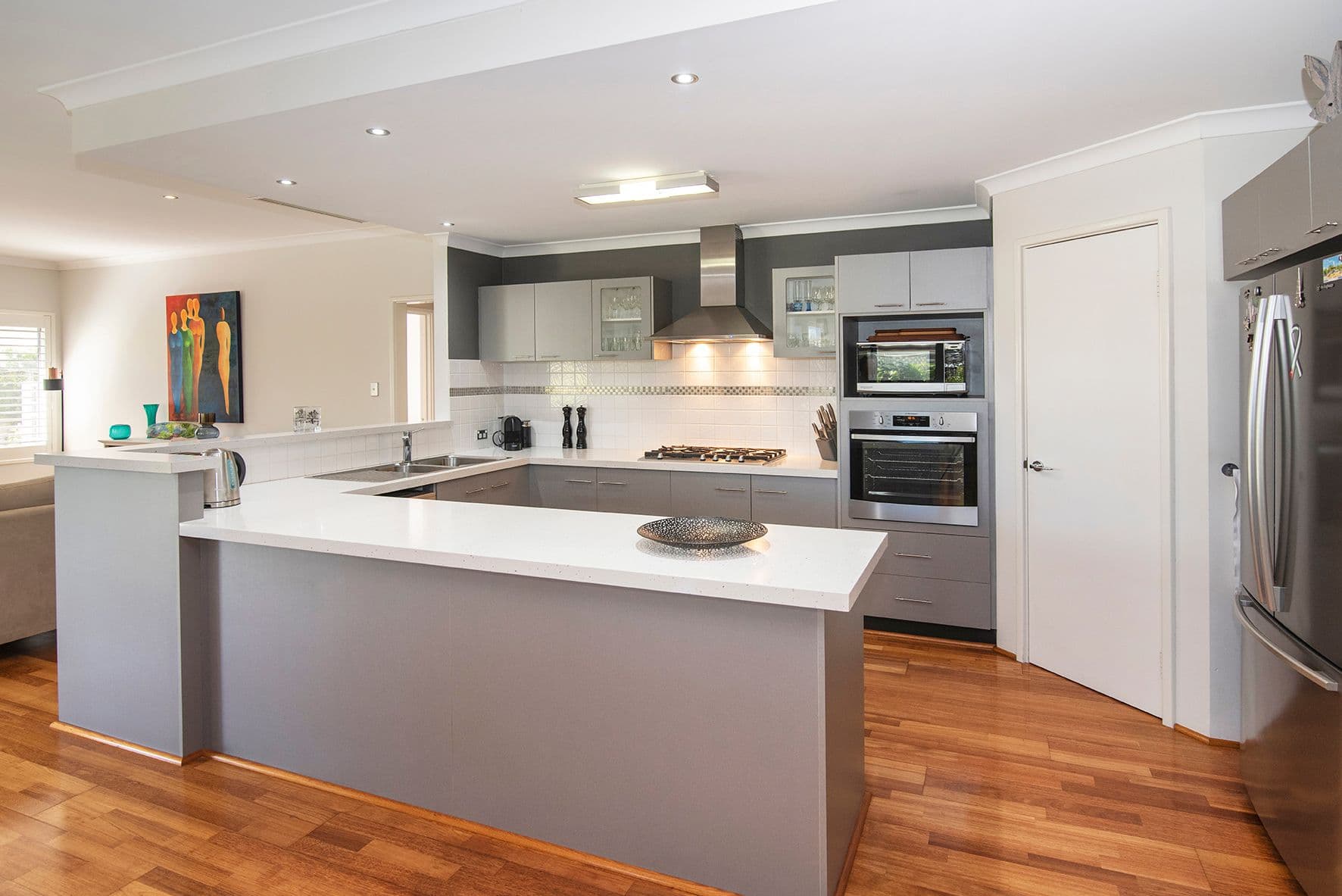 6 Moreau Grove, Geographe WA 6280, Geographe - Thumbnail 2