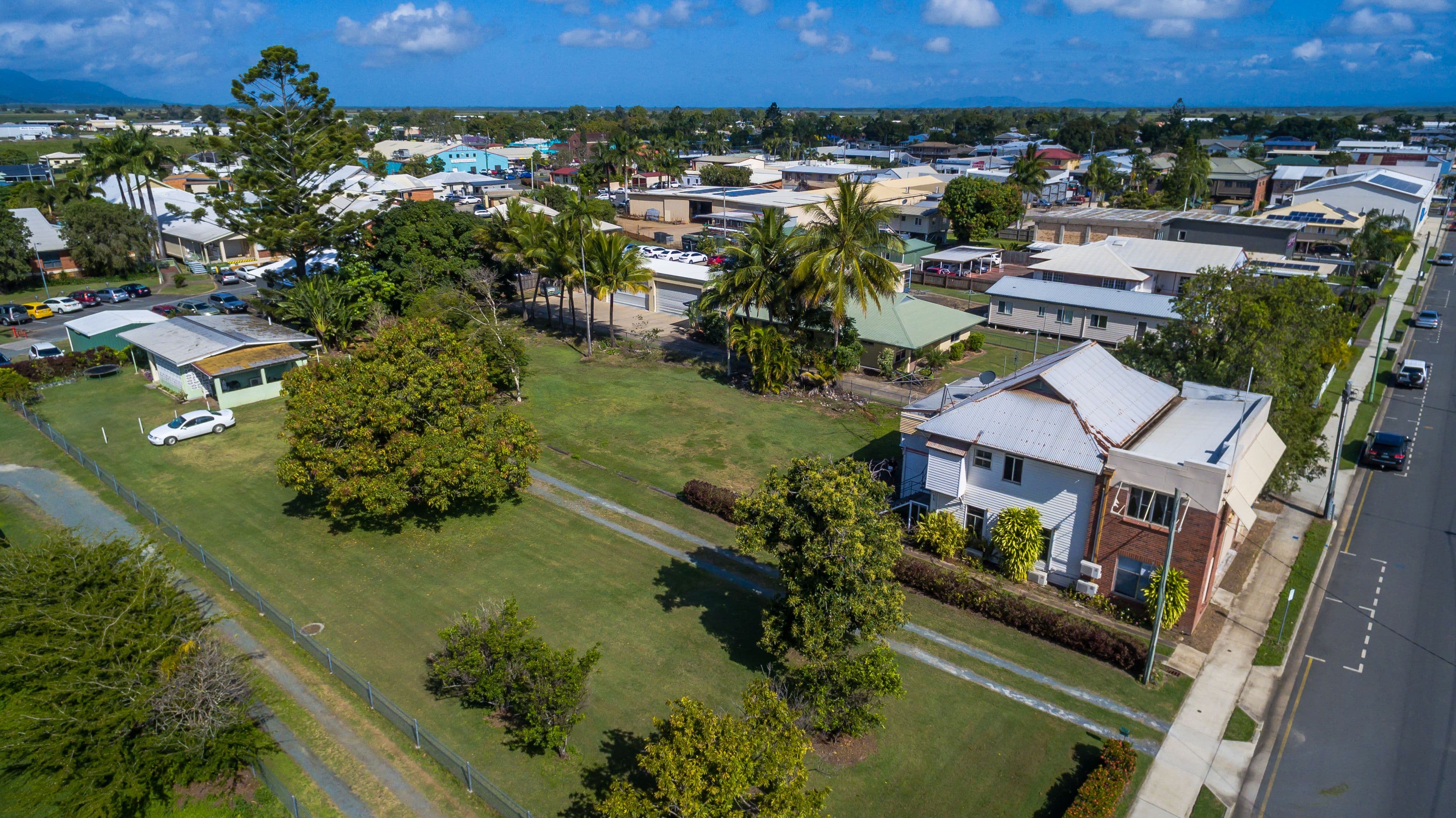 9 Chapman Street, Proserpine QLD 4800, Proserpine - Thumbnail 2