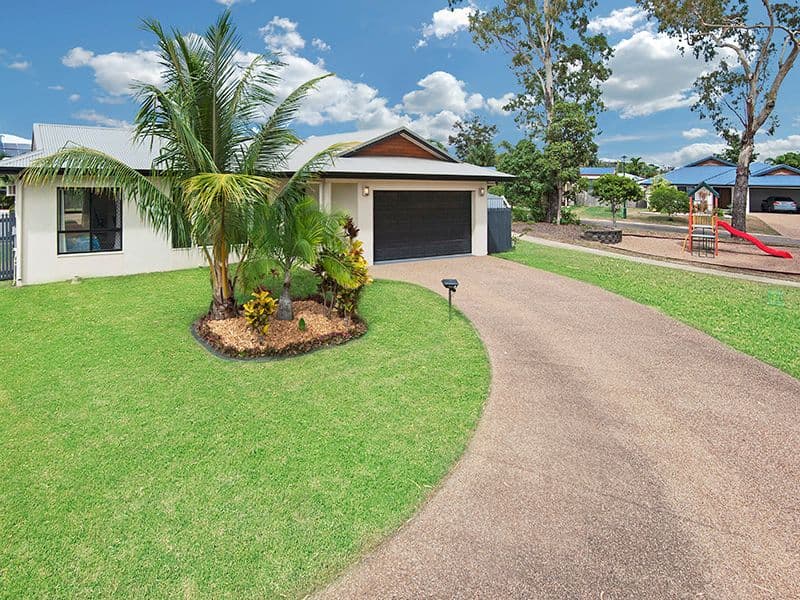 5 Clearwater Court, BUSHLAND BEACH QLD 4818, Bushland Beach - Thumbnail 2