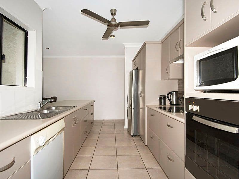 5 Clearwater Court, BUSHLAND BEACH QLD 4818, Bushland Beach - Thumbnail 4