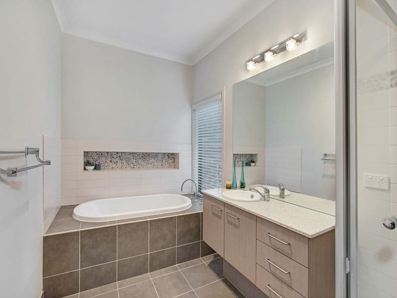 12 Westbourne Drive, DOREEN VIC 3754, Doreen - Thumbnail 8