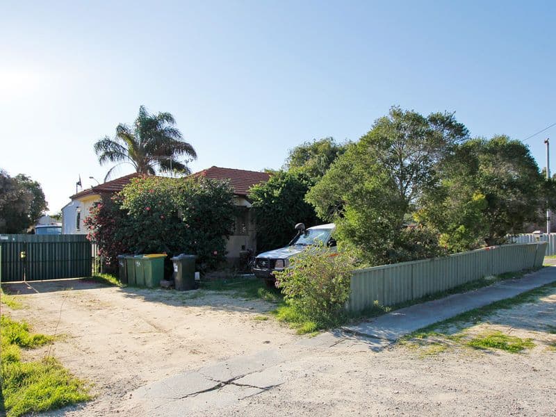 114 Hardy Road, BAYSWATER WA 6053, Bayswater - Thumbnail 2