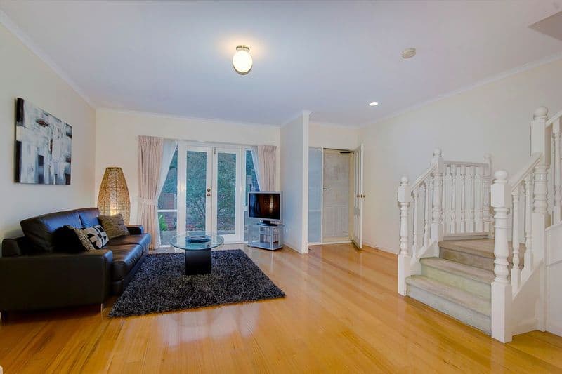 32 Hobart Road, MURRUMBEENA VIC 3163, Murrumbeena - Thumbnail 2