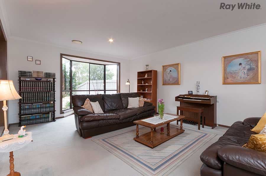 11 Chicquita Close, KEILOR DOWNS VIC 3038, Keilor Downs - Thumbnail 2