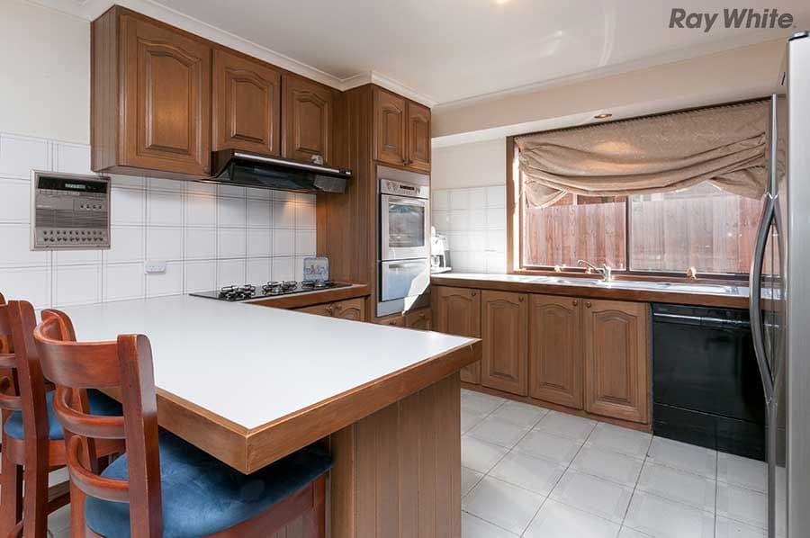 11 Chicquita Close, KEILOR DOWNS VIC 3038, Keilor Downs - Thumbnail 3