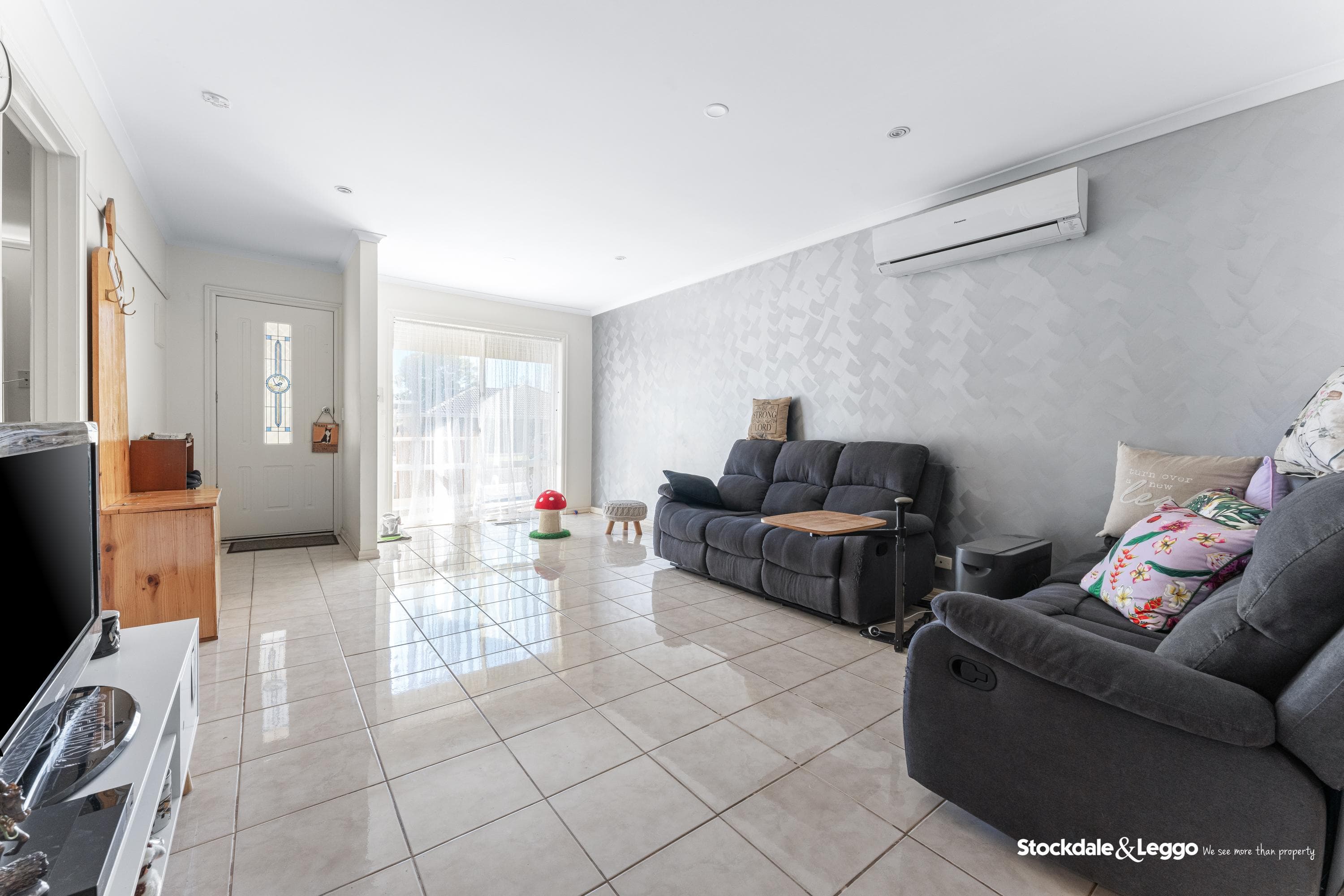 1/5 Nithsdale Rd, Noble Park VIC, Noble Park - Thumbnail 2