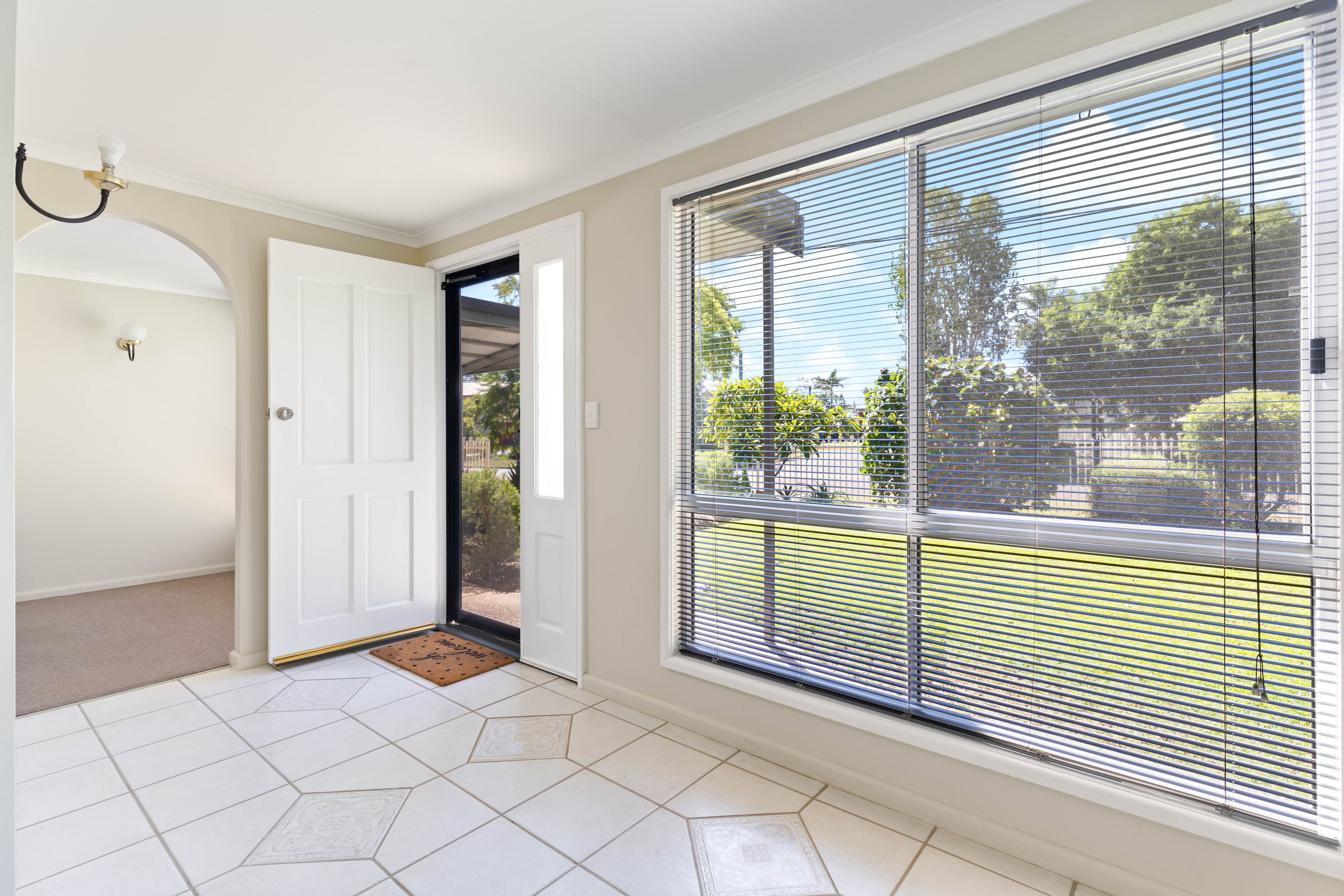68 Campbell Street, Emerald QLD 4720, Emerald - Thumbnail 4