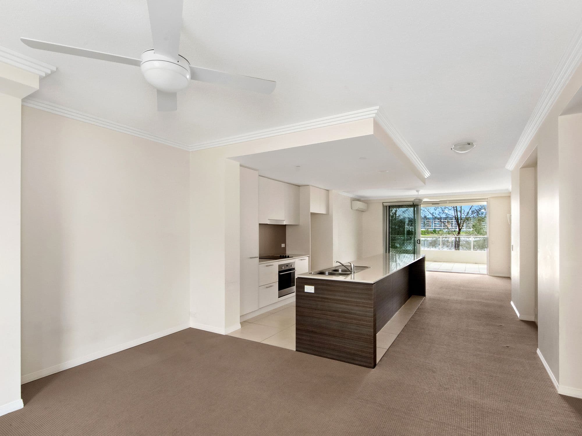 1 Lakefront Crescent, Varsity Lakes QLD 4227, Varsity Lakes - Thumbnail 5