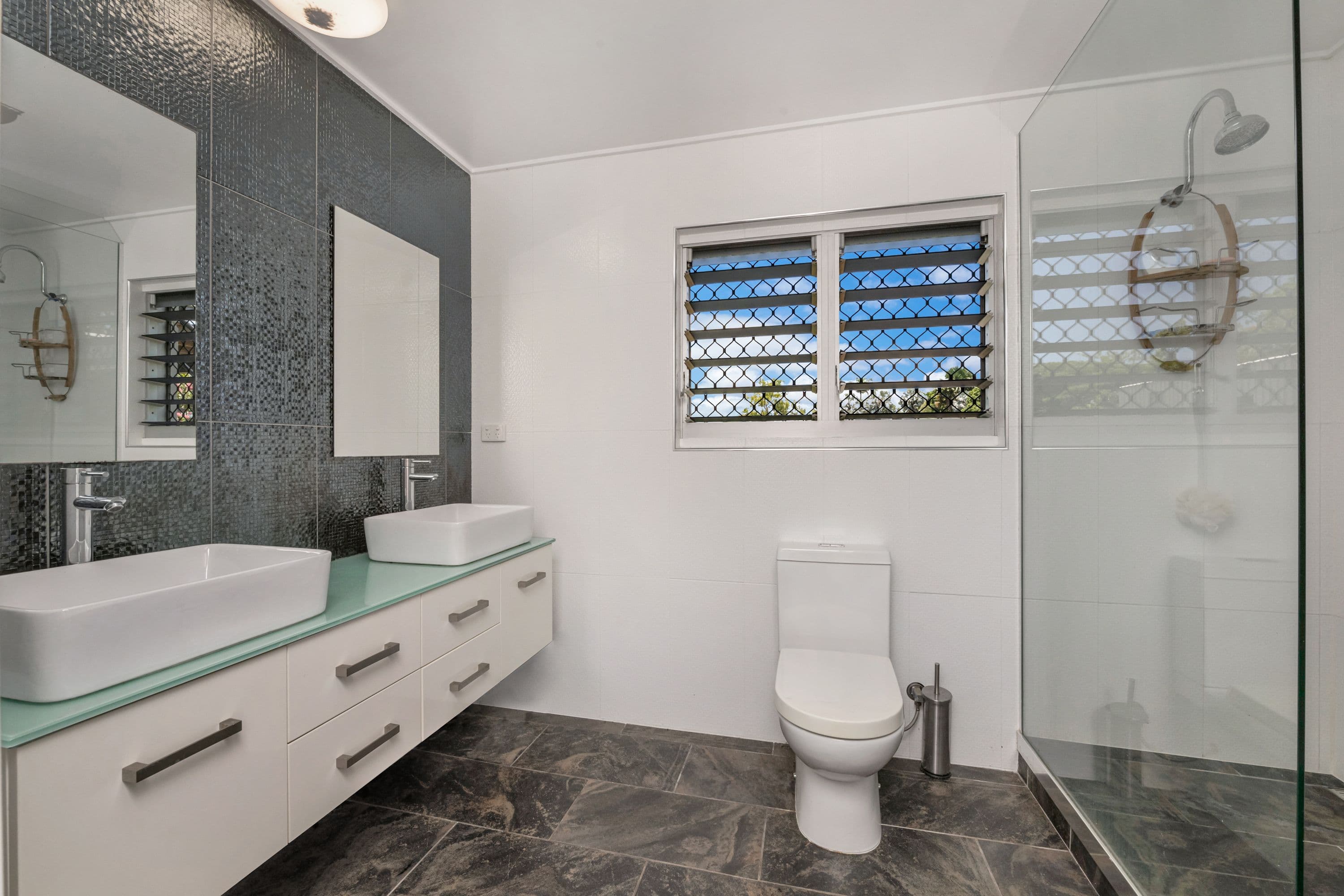 66 Peter Street, Kelso QLD 4815, Kelso - Thumbnail 5