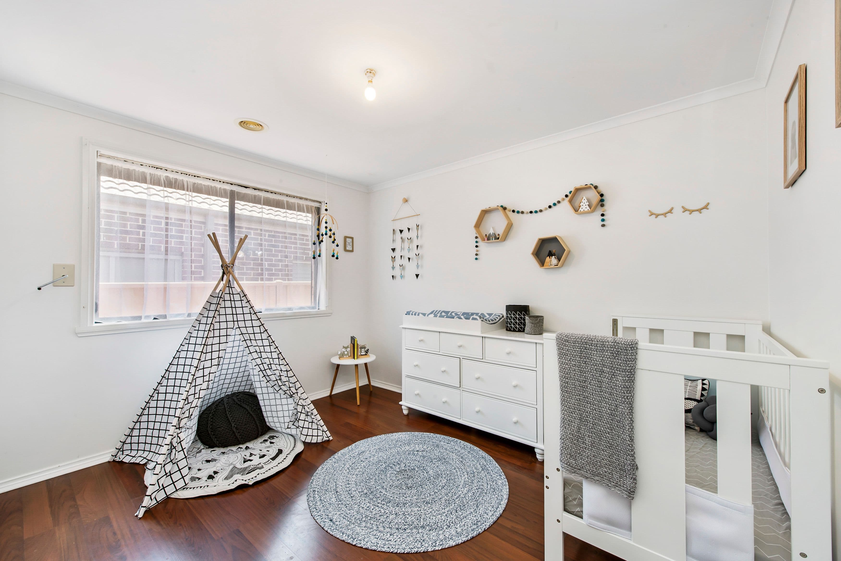 6 Durrol Way, Caroline Springs VIC 3023, Caroline Springs - Thumbnail 8