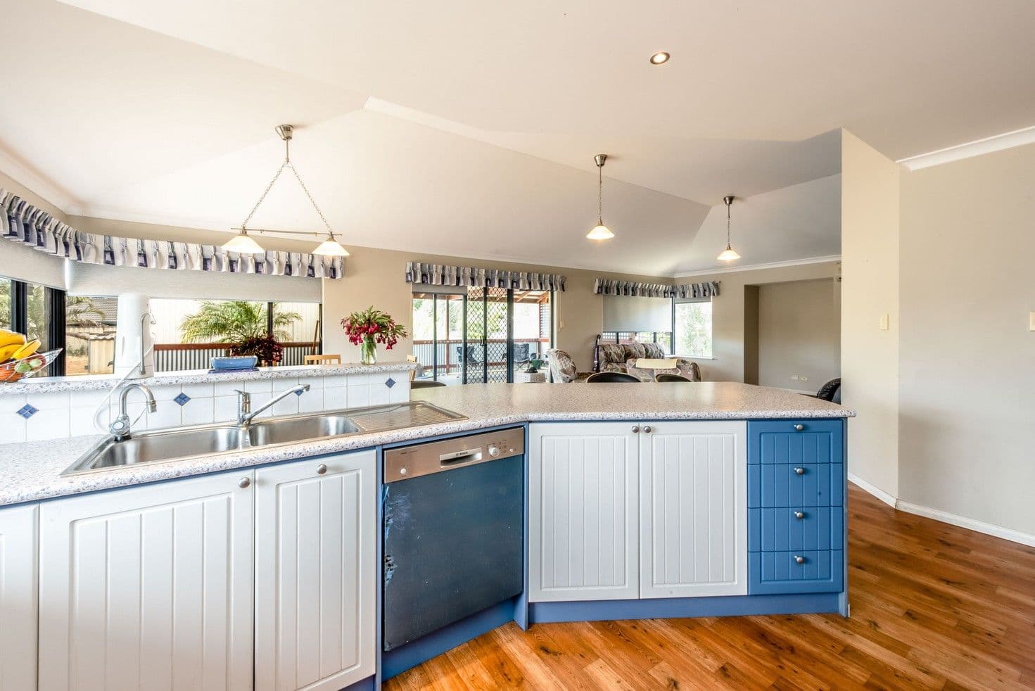 10 Fallowfield Street, Strathalbyn WA 6530, Strathalbyn - Thumbnail 3