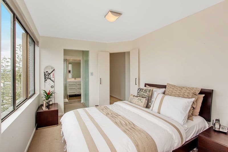 164 The Esplanade, BURLEIGH HEADS QLD 4220, Burleigh Heads - Thumbnail 6