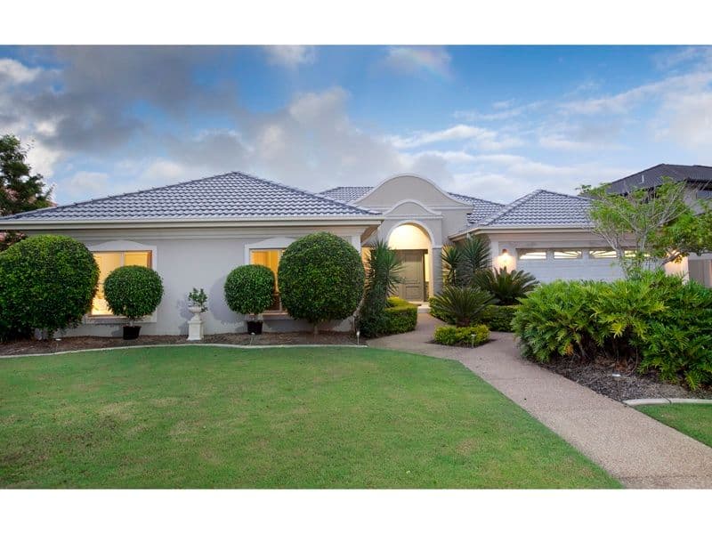 6  Windchimes Way, HOPE ISLAND QLD 4212, Hope Island - Thumbnail 2