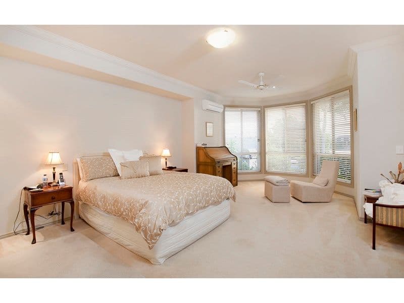 6  Windchimes Way, HOPE ISLAND QLD 4212, Hope Island - Thumbnail 5