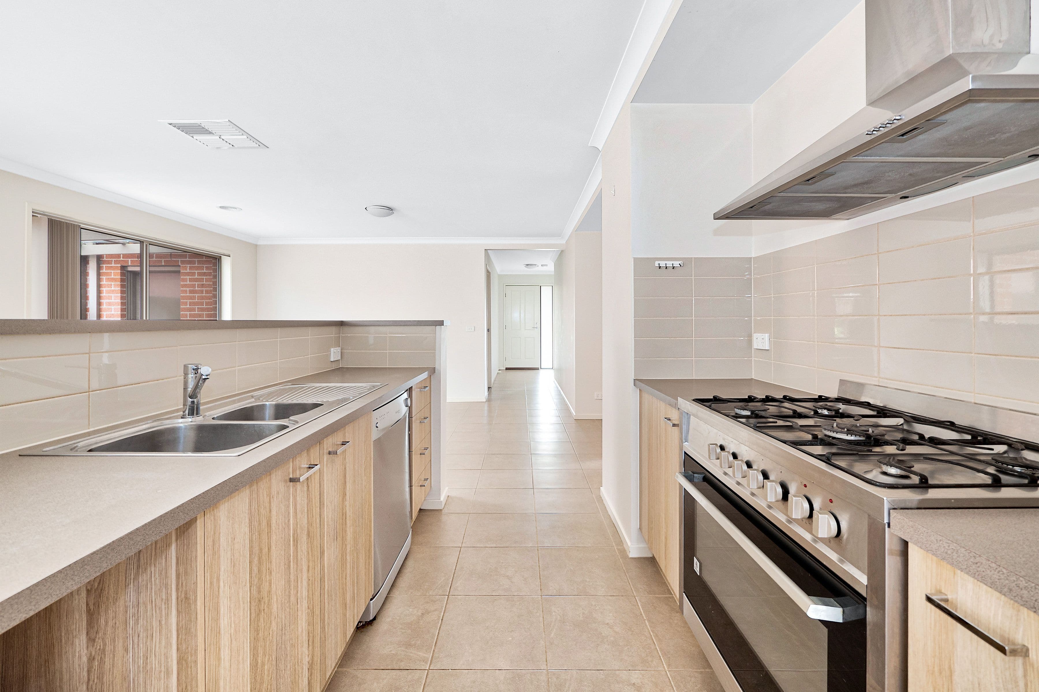 51 Morningside Boulevard, Cranbourne West VIC 3977, Cranbourne West - Thumbnail 2