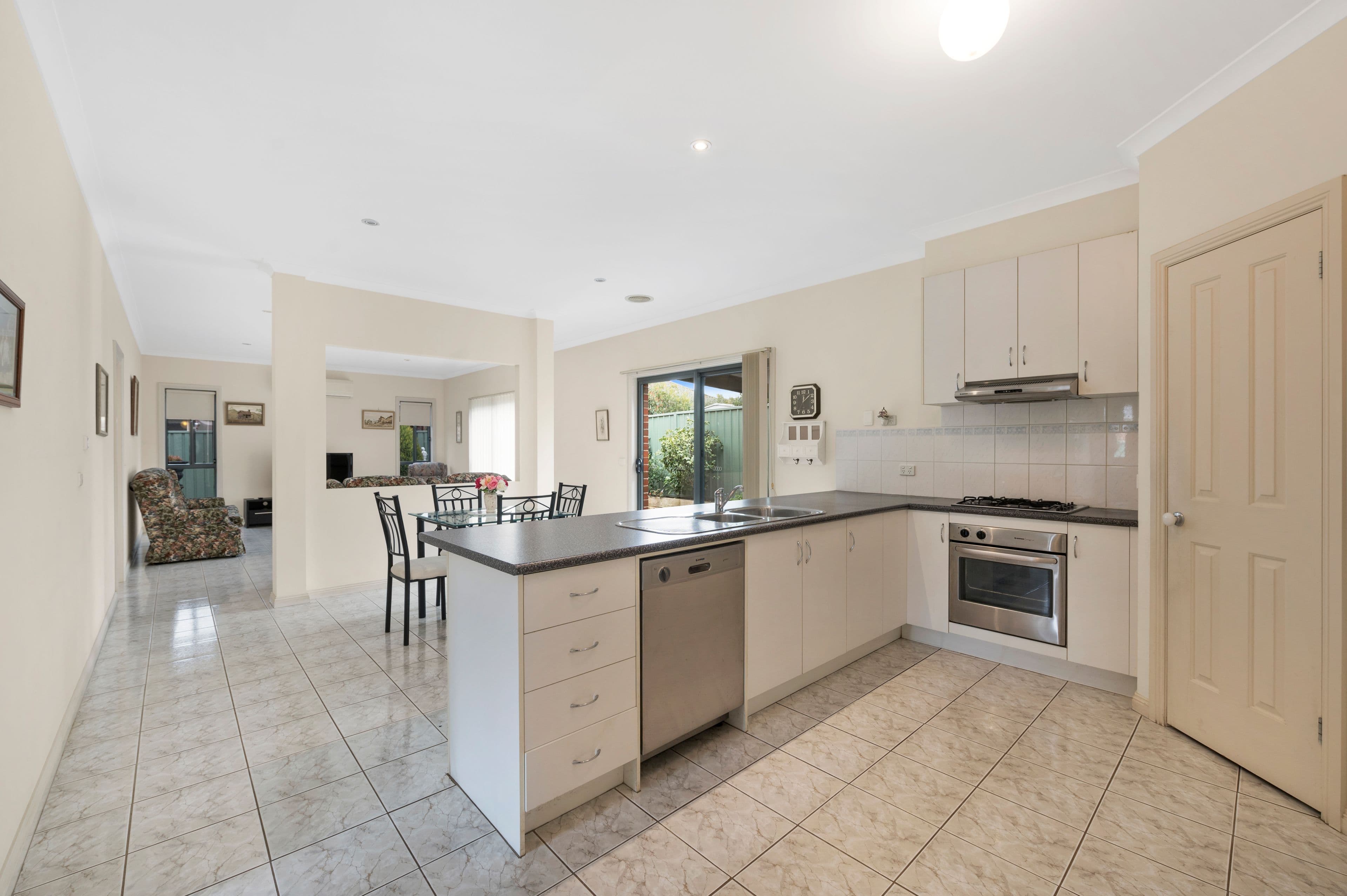 100 Stirling Drive, Lake Gardens VIC 3355, Lake Gardens - Thumbnail 2