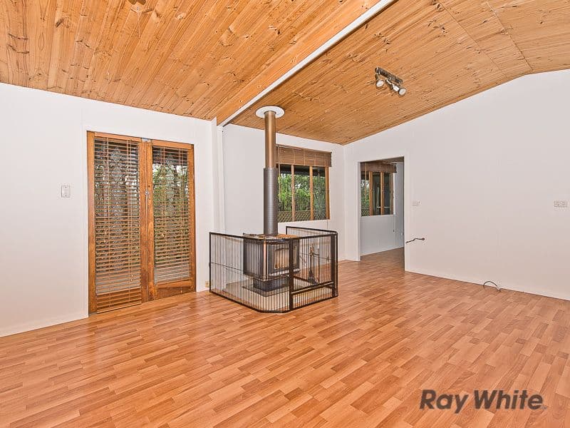 33 Raven Court, WARNER QLD 4500, Warner - Thumbnail 2