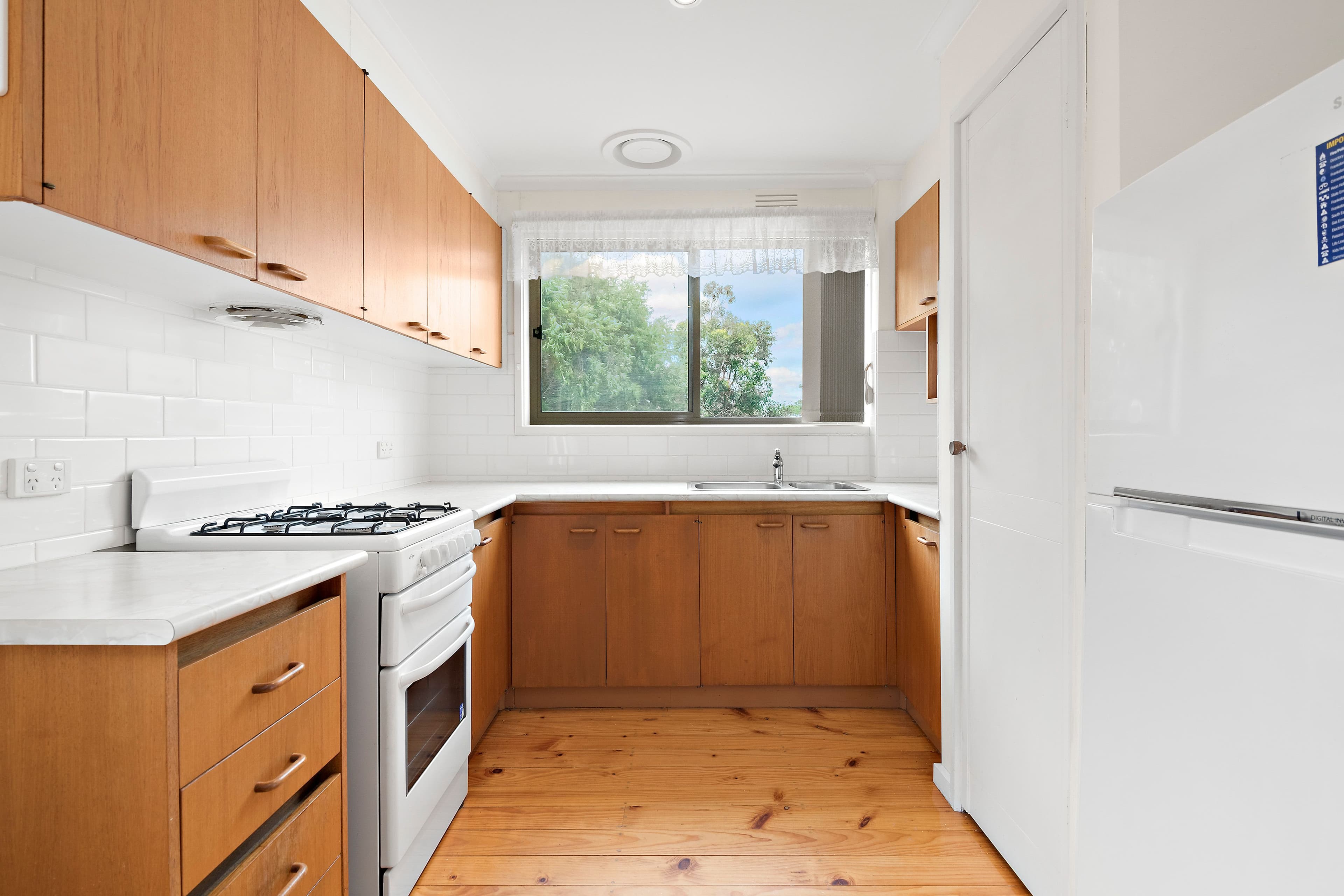 35 Nolan Street, Frankston VIC 3199, Frankston - Thumbnail 3