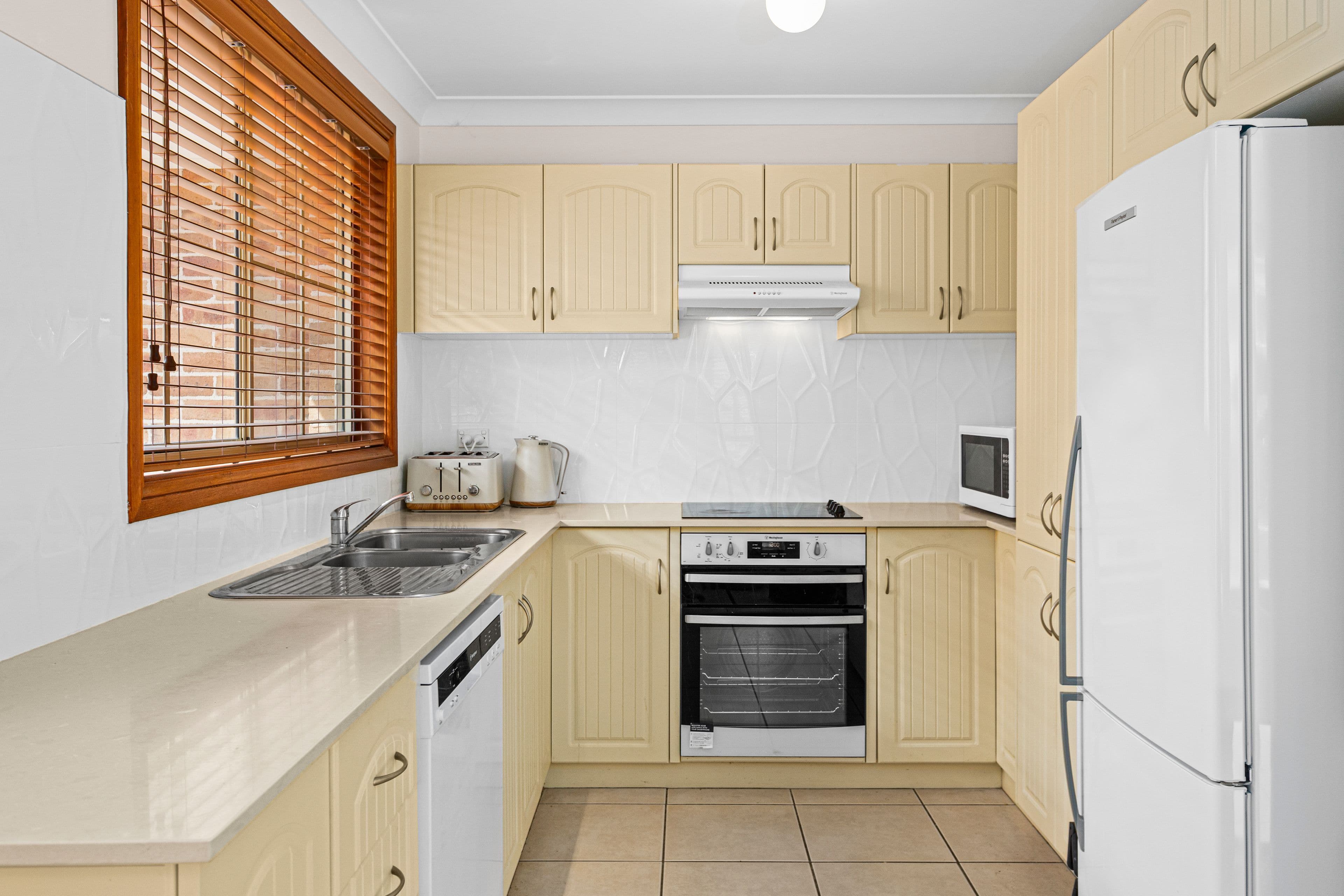 56 Kingston Street, Oak Flats NSW 2529, Oak Flats - Thumbnail 3