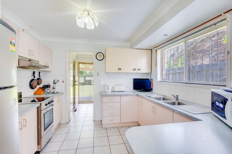 64 Kate Avenue, DECEPTION BAY QLD 4508, Deception Bay - Thumbnail 2