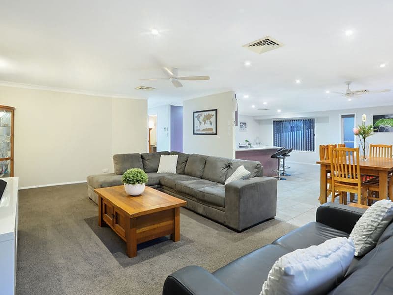 3 Turpentine Court, Albany Creek QLD 4035, Albany Creek - Thumbnail 2