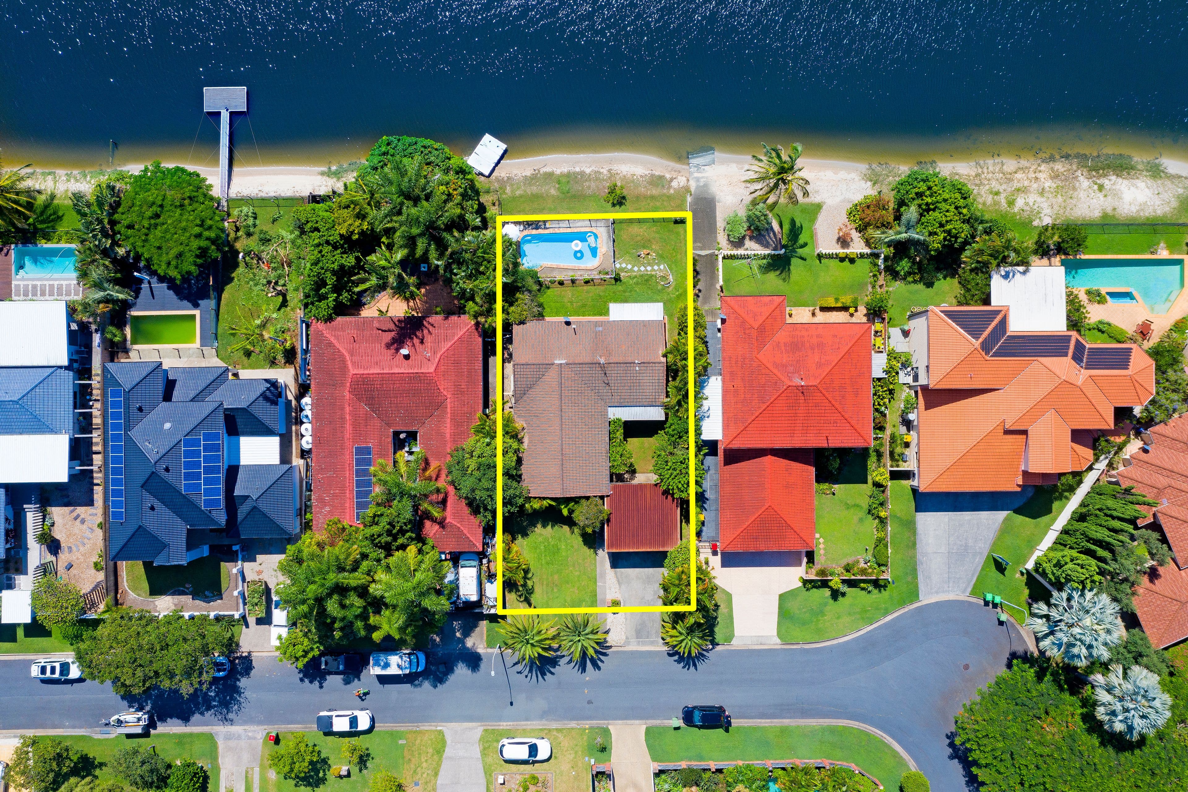 32 Gretel Drive, Mermaid Waters QLD 4218, Mermaid Waters - Thumbnail 4