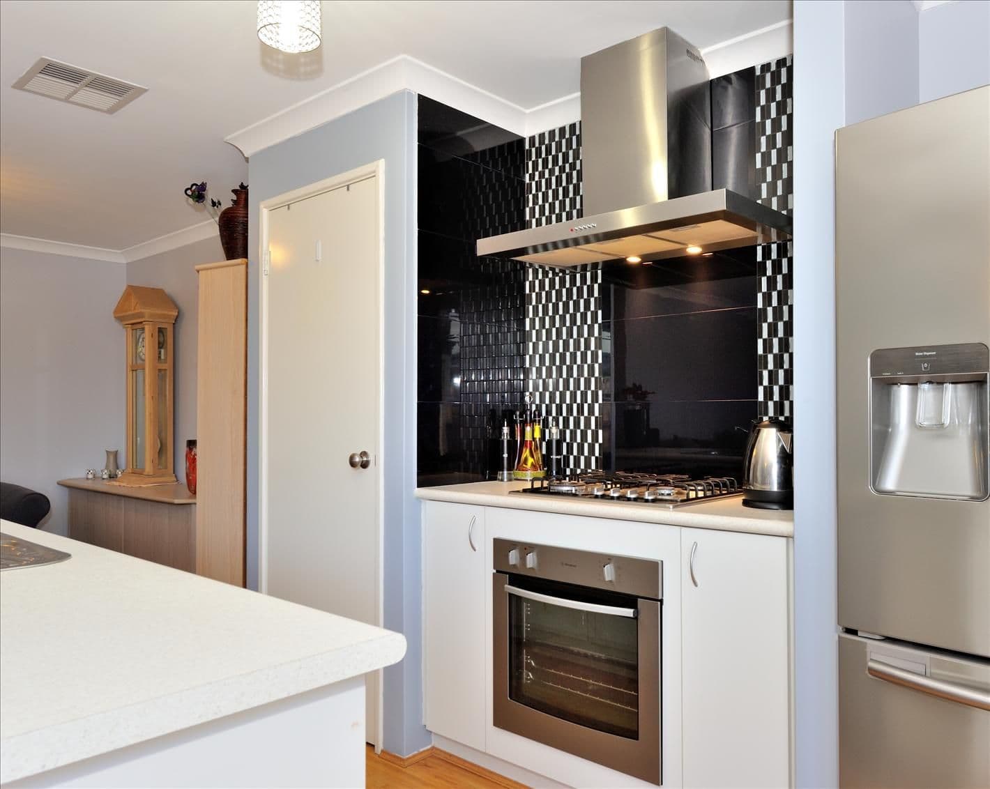 27 Stanbury Crescent, ELLENBROOK WA 6069, Ellenbrook - Thumbnail 4