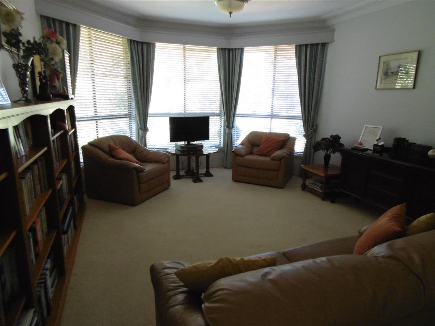 10 Arana Place, Parkes - Thumbnail 6