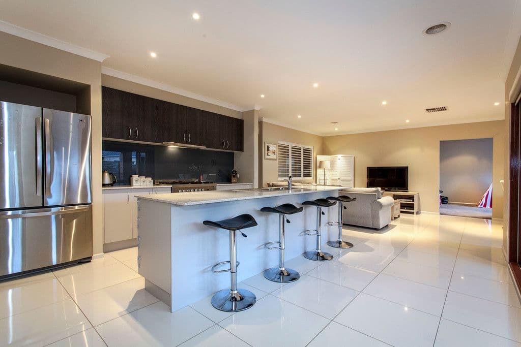 2 Marglen Place, Lyndhurst VIC 3975, Lyndhurst - Thumbnail 2