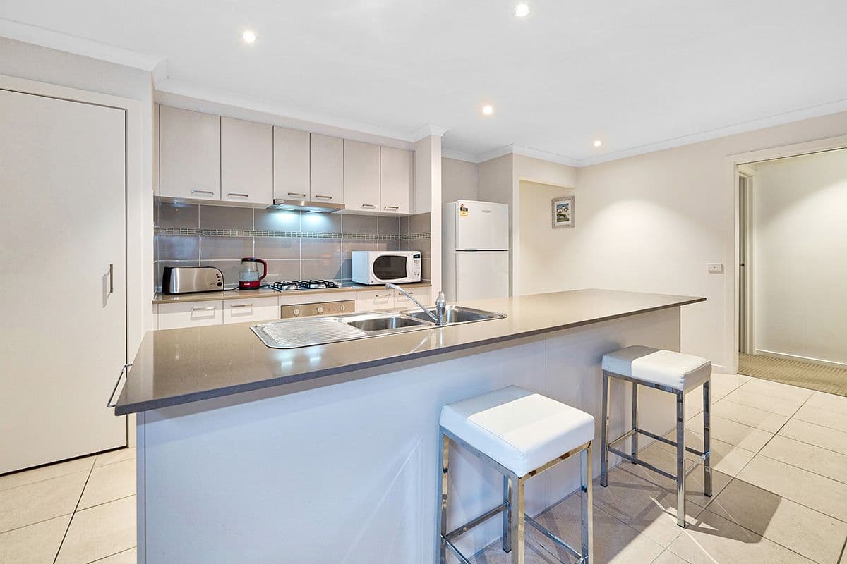 24 Royaloak Crescent, Cranbourne East VIC 3977, Cranbourne East - Thumbnail 8
