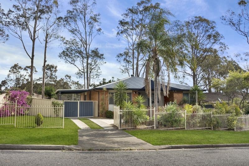 14 Dunrossil Avenue, Watanobbi - Image 1