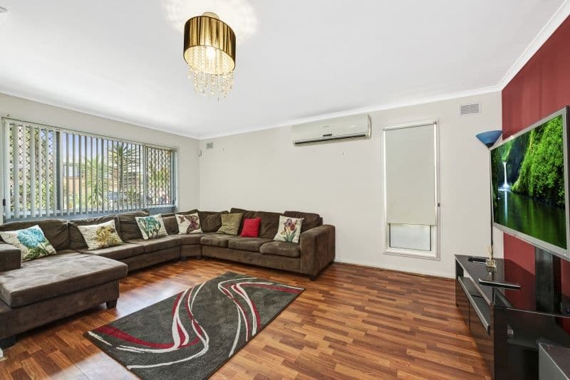 14 Dunrossil Avenue, Watanobbi - Thumbnail 3
