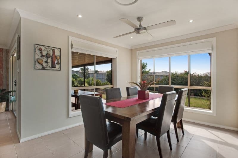 31 Redgum Circuit, ABERGLASSLYN NSW 2320, Aberglasslyn - Thumbnail 6