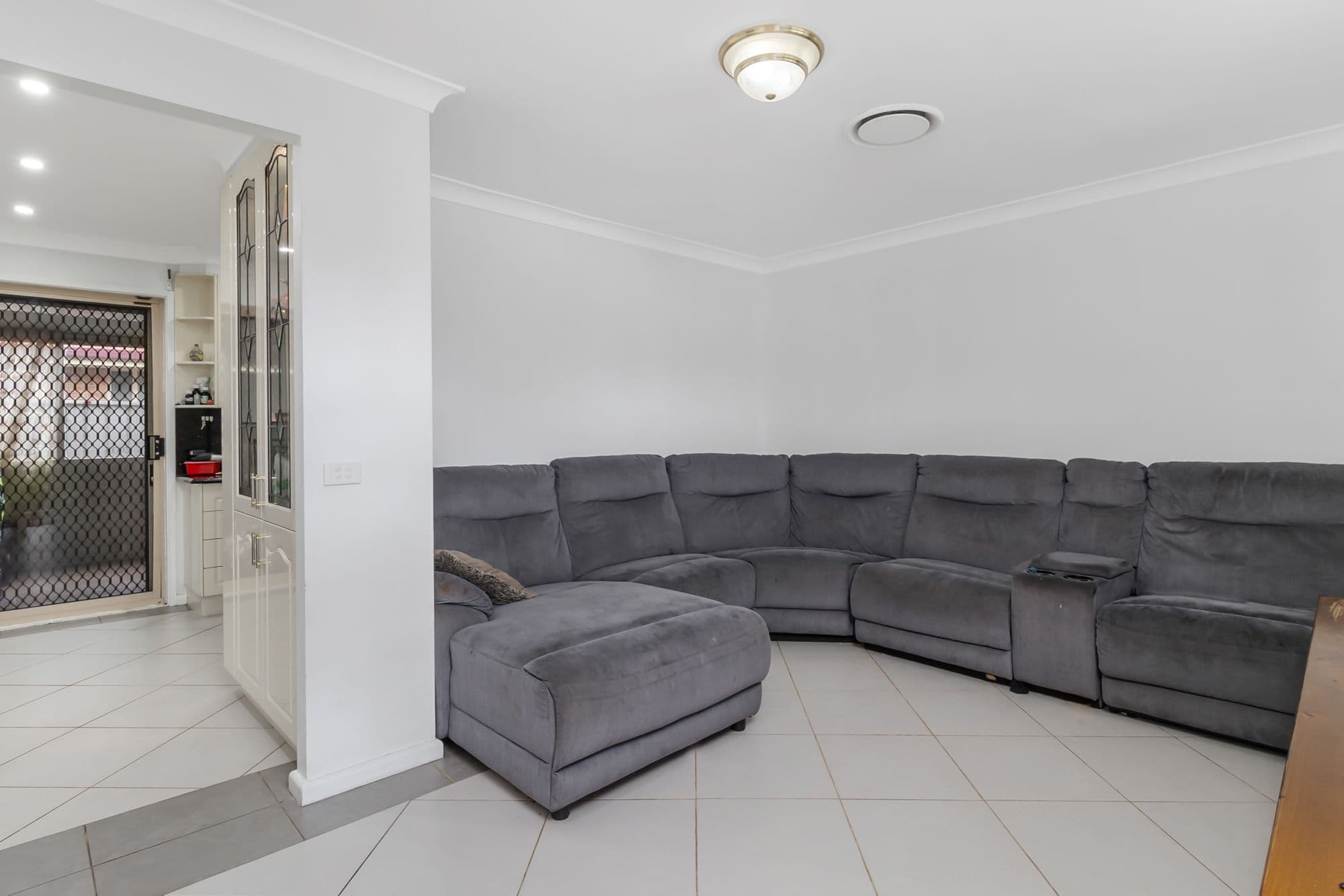 33 Falcon Crescent, Claremont Meadows NSW 2747, Claremont Meadows - Thumbnail 4