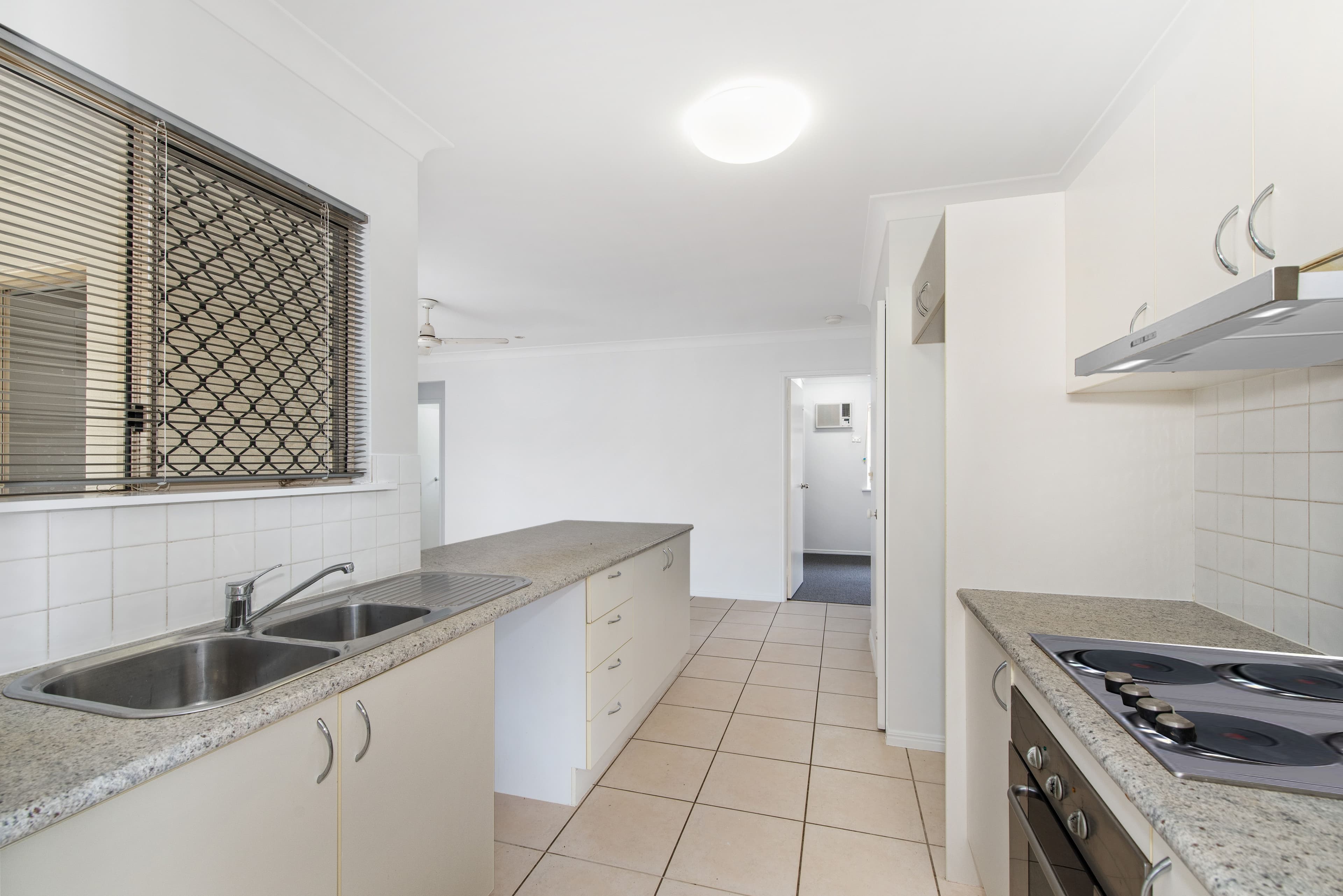 204 Freshwater Drive, Douglas QLD 4814, Douglas - Thumbnail 3