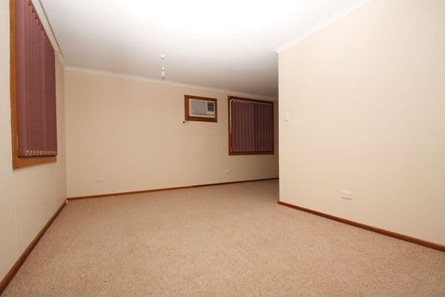 22 Westbrook Avenue, LOXTON SA 5333, Loxton - Thumbnail 2