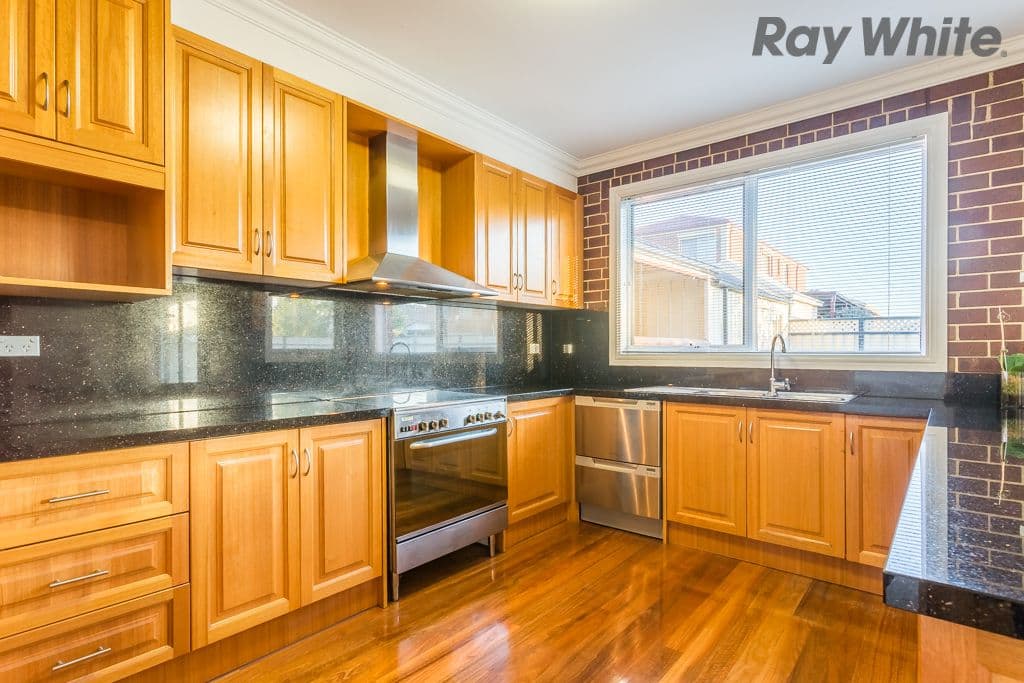 19 Roseleigh Boulevard, Sydenham VIC 3037, Sydenham - Thumbnail 2