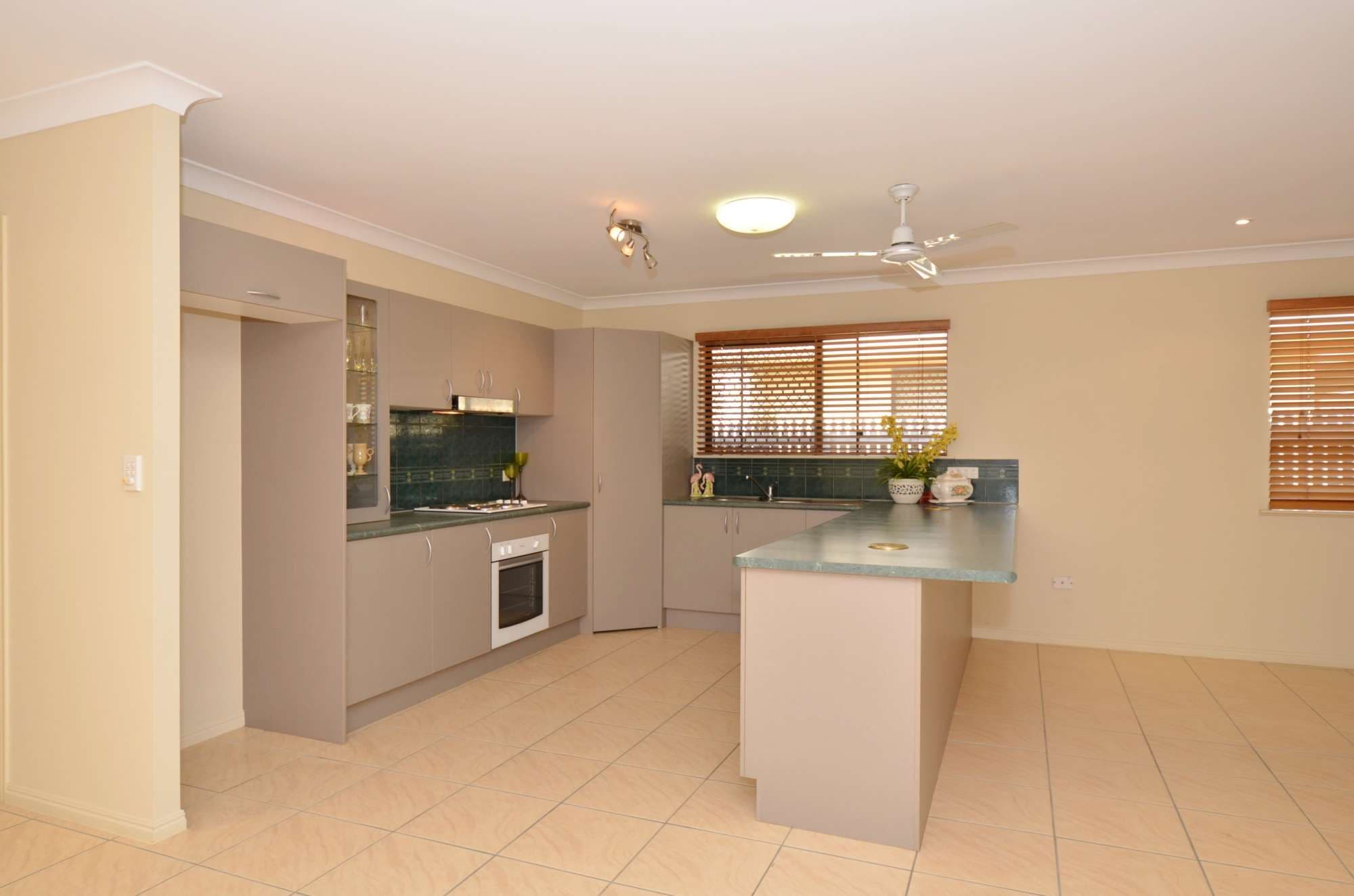 5 Congreve Court, KIRWAN QLD 4817, Kirwan - Thumbnail 4