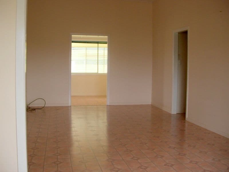 13 Benwell Street, East Innisfail QLD 4860, East Innisfail - Thumbnail 8