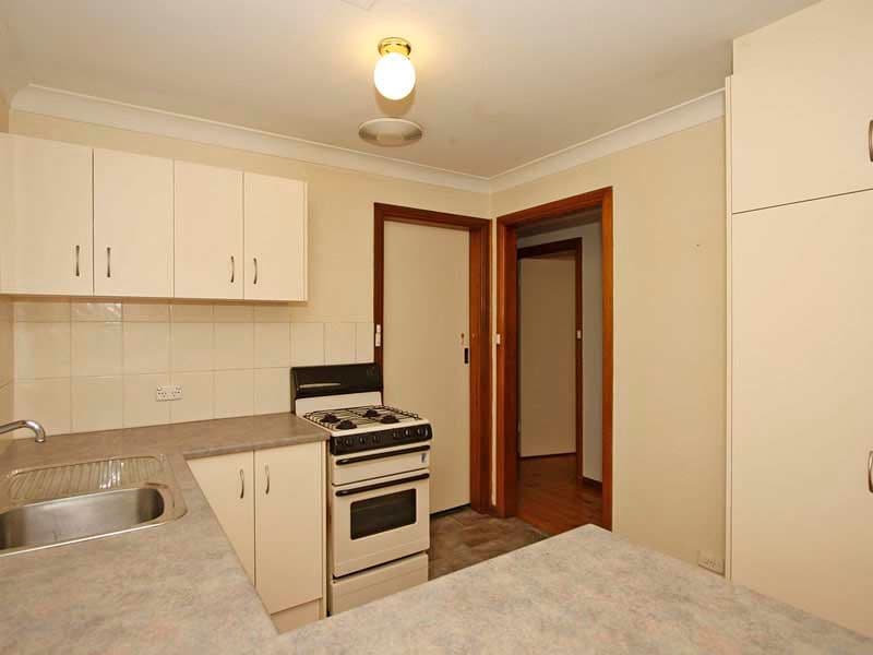 24 Edinburgh Crescent, OLD REYNELLA SA 5161, Old Reynella - Thumbnail 4