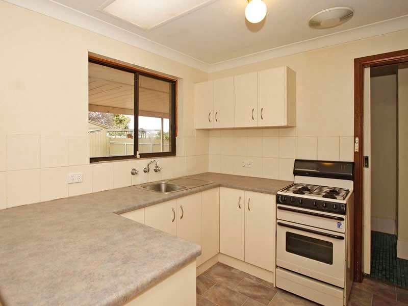 24 Edinburgh Crescent, OLD REYNELLA SA 5161, Old Reynella - Thumbnail 5