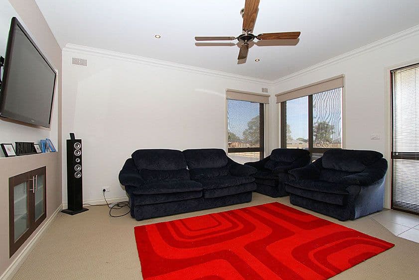 26 Embling Avenue, SOUTH MORANG VIC 3752, South Morang - Thumbnail 4