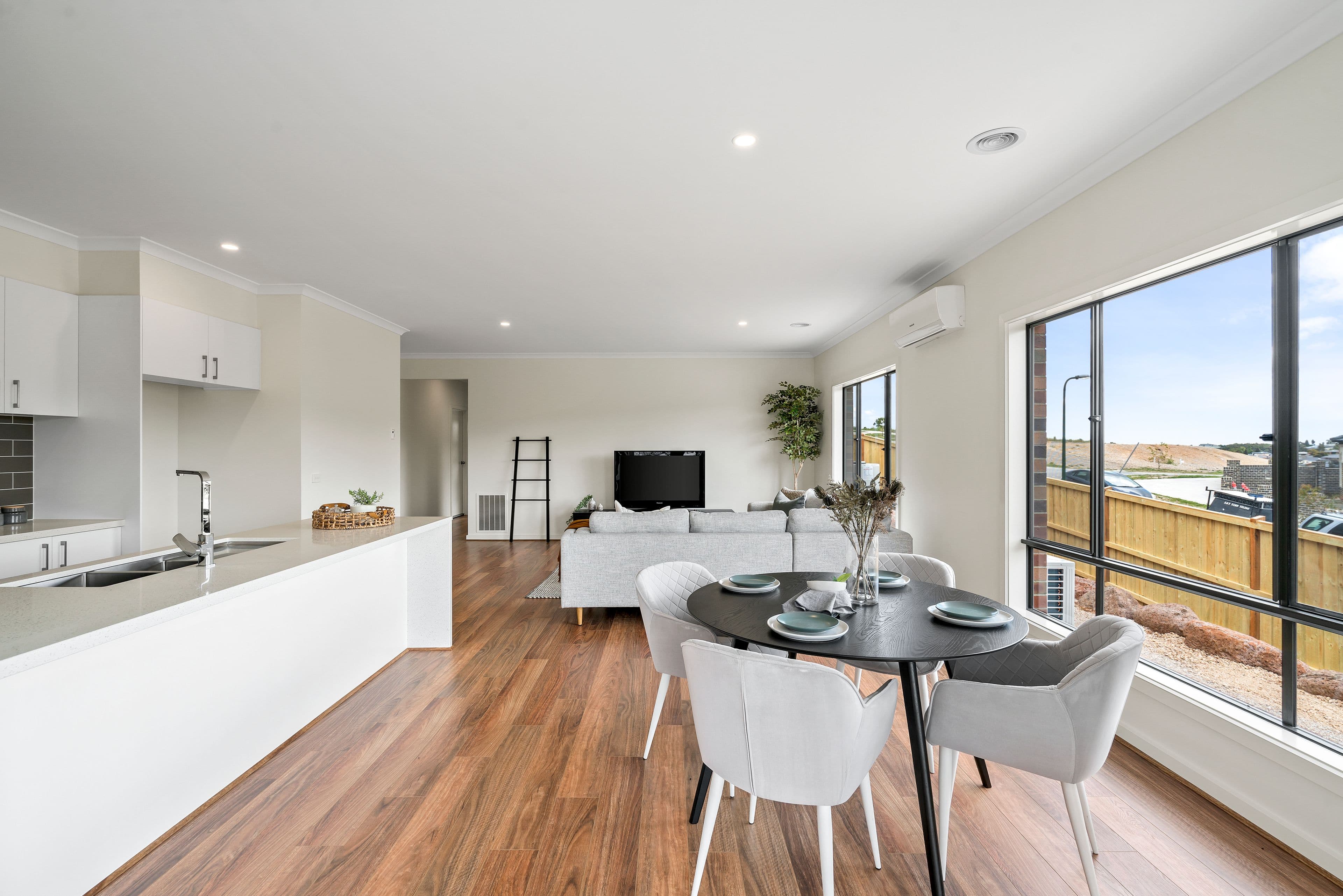 16 Olivia Street, Sunbury VIC 3429, Sunbury - Thumbnail 6