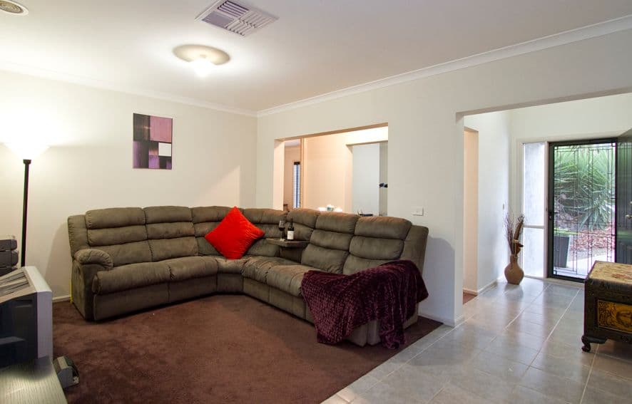 10 Sophie Place, GREENSBOROUGH VIC 3088, Greensborough - Thumbnail 5