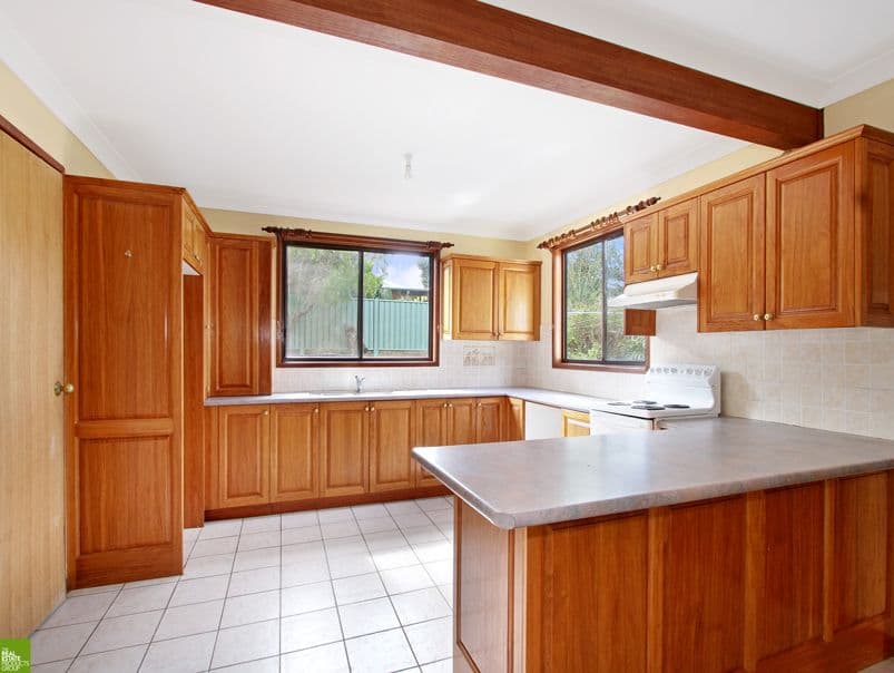 12 Stanley Avenue, FARMBOROUGH HEIGHTS NSW 2526, Farmborough Heights - Image 1
