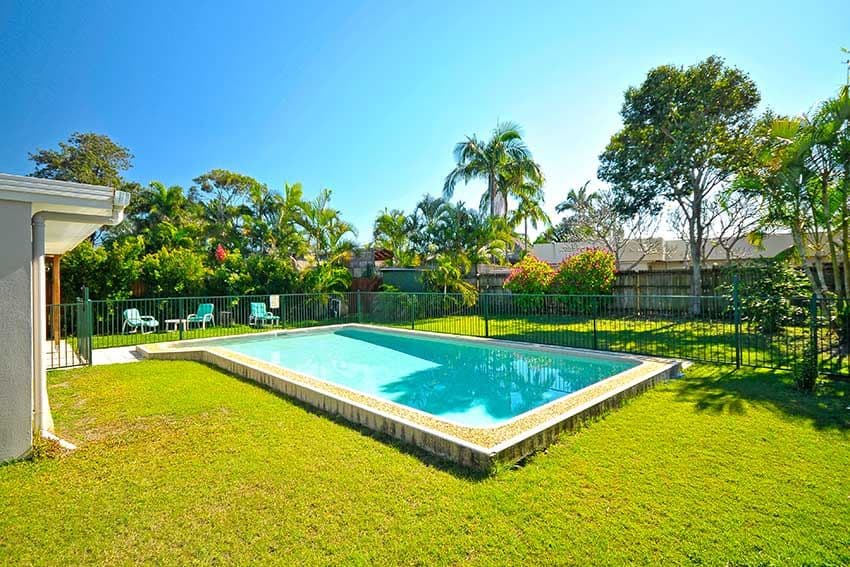 20 Boongala Road, Broadbeach Waters QLD 4218, Broadbeach Waters - Thumbnail 2