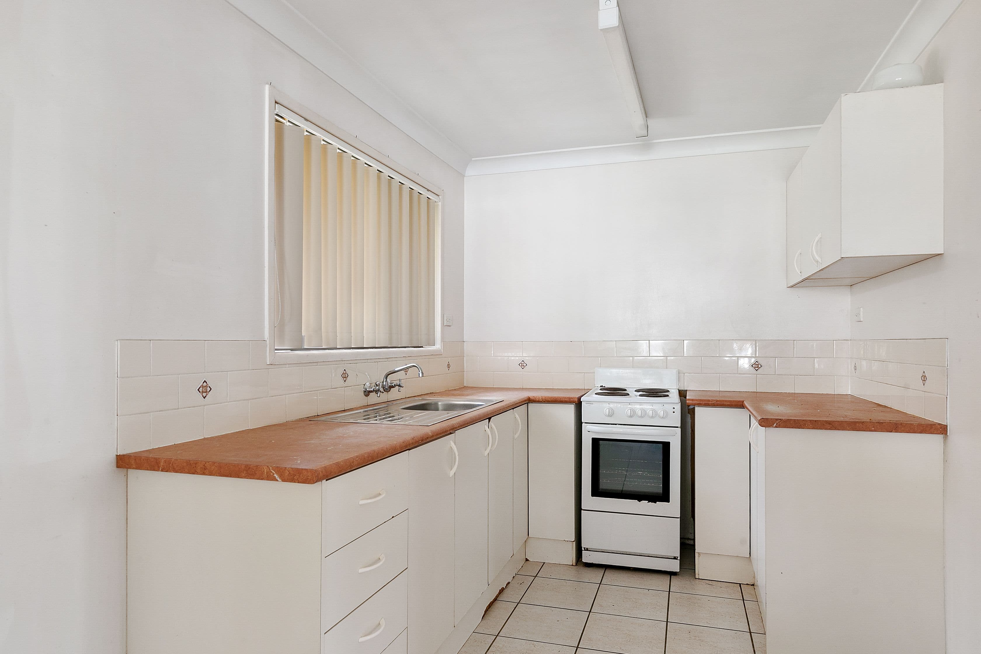 10 Hugh Street, Thorneside QLD 4158, Thorneside - Thumbnail 4