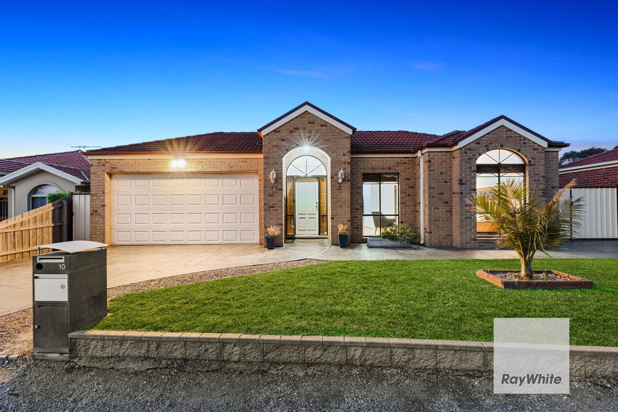10 The Crest, Hillside VIC 3037, Hillside - Image 1