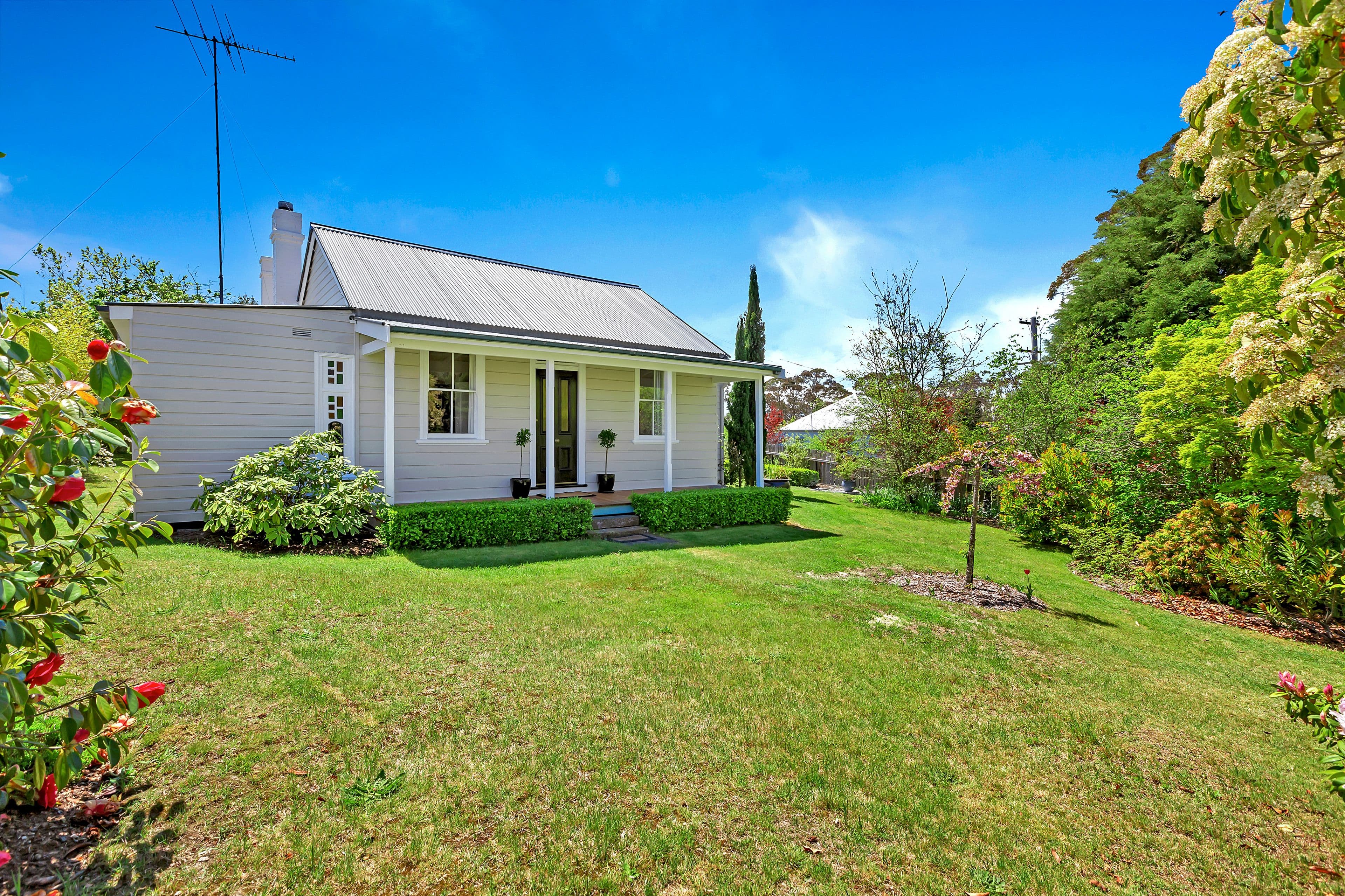 3 Railway Parade, Medlow Bath - Image 1