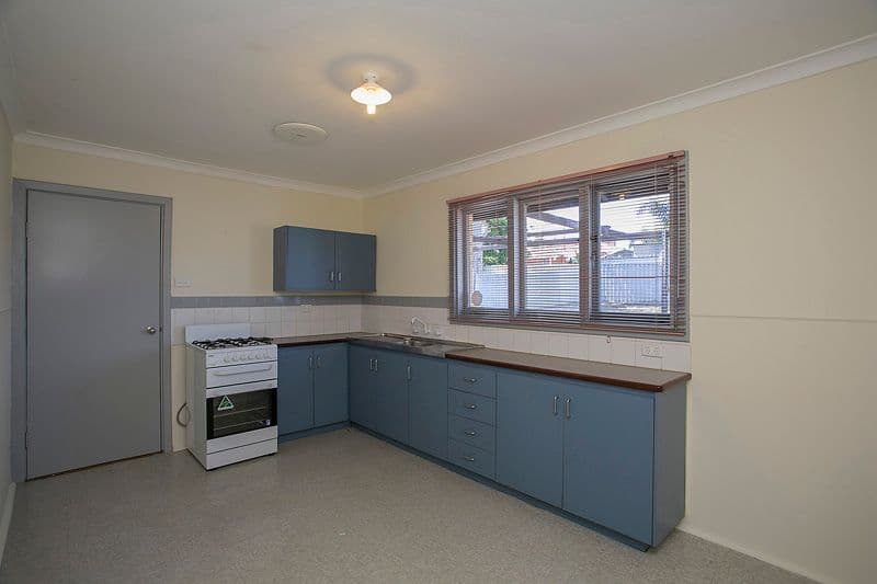 32 Coolga Road, KOONGAMIA WA 6056, Koongamia - Thumbnail 5